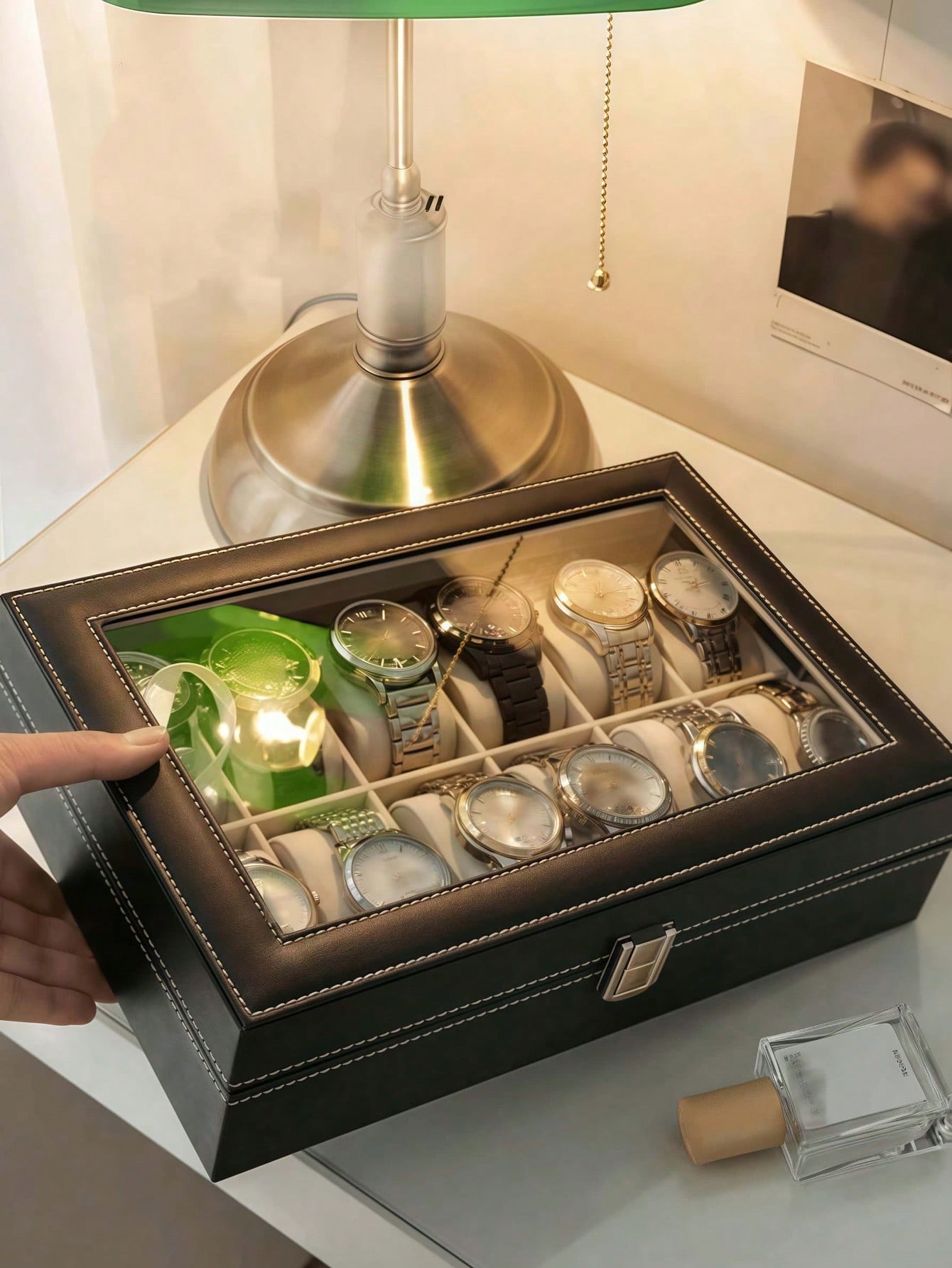 กล่องใส่นาฬิกาหนังพร้อมกุญแจล็ - Watch Display Box บทวิจารณ์และราคา